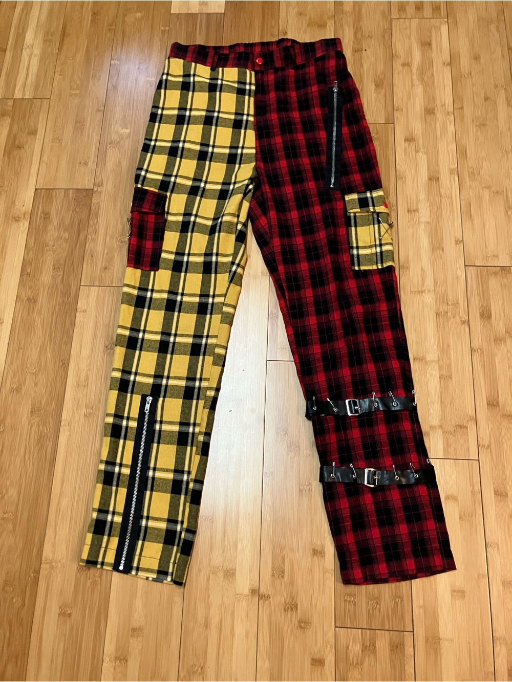 Spirit Two-Tone Plaid Cargo Pants in Yellow & Red